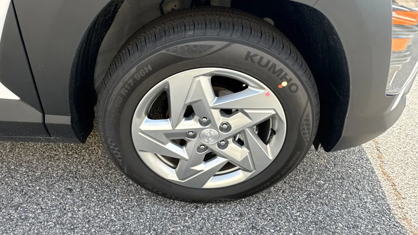2026 Hyundai KONA SE