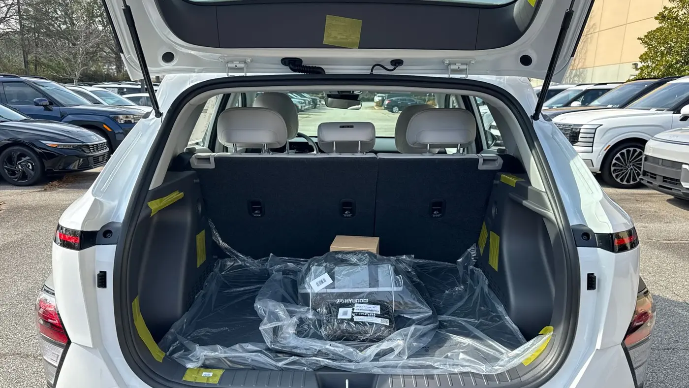 2026 Hyundai KONA SE