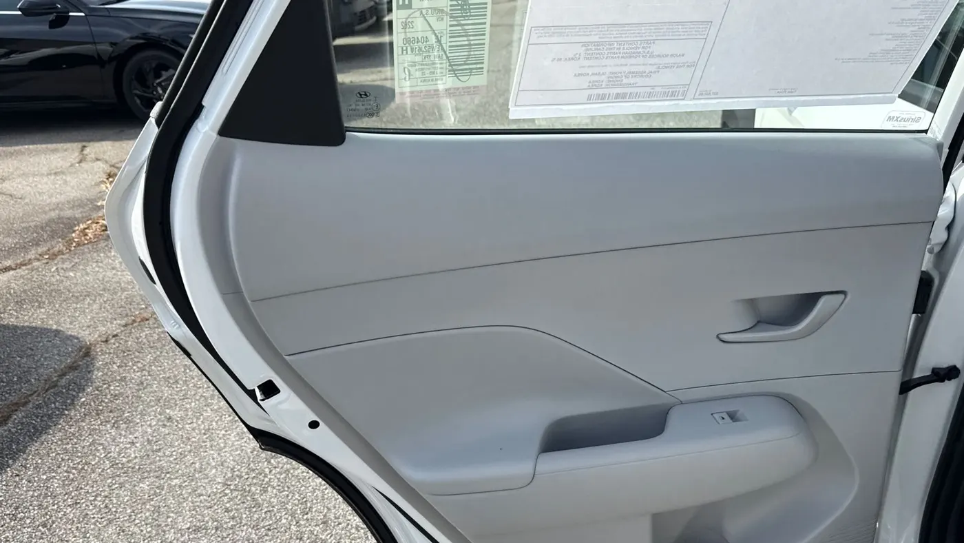2026 Hyundai KONA SE