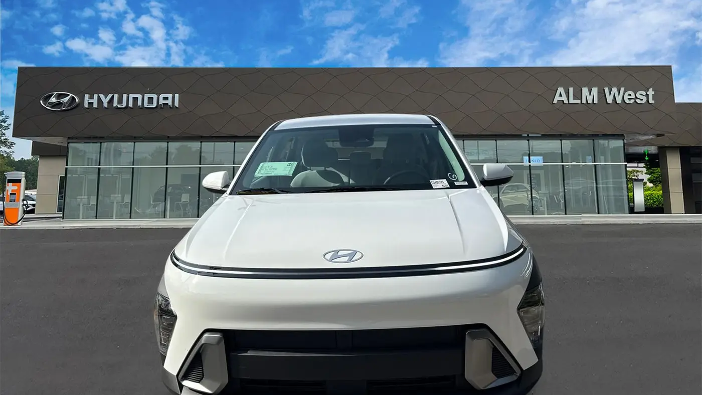 2026 Hyundai KONA SE