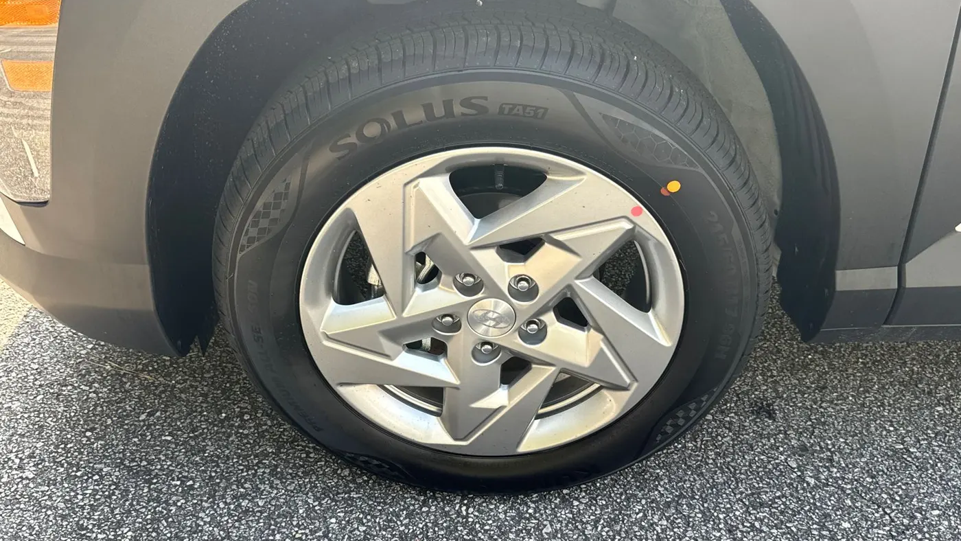 2026 Hyundai KONA SE