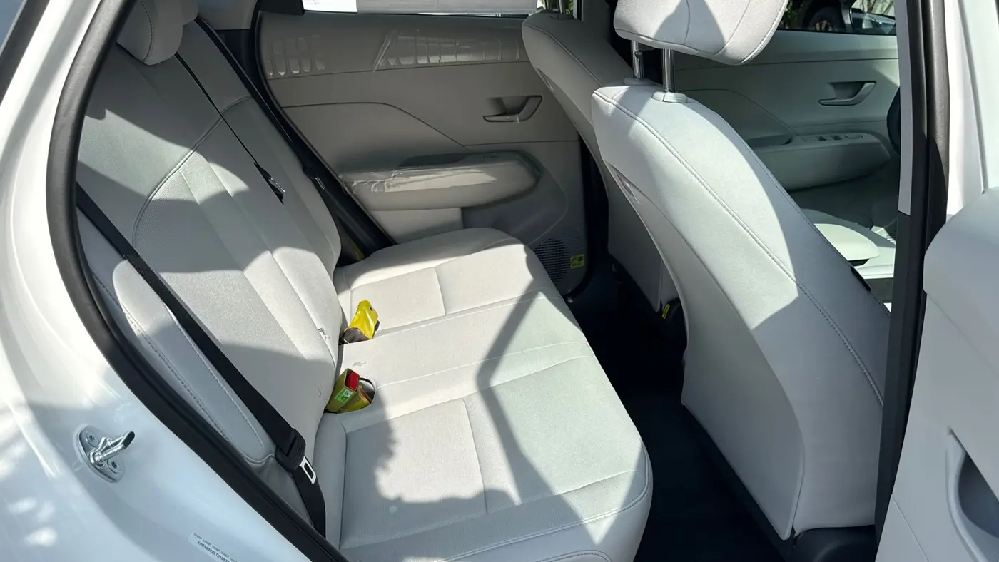 2026 Hyundai KONA SE