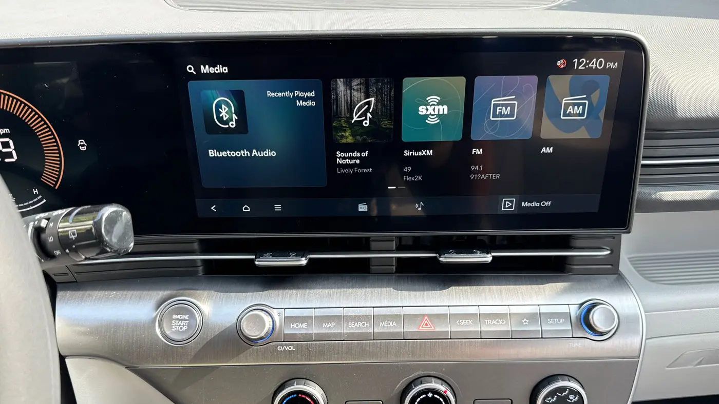 2026 Hyundai KONA SE