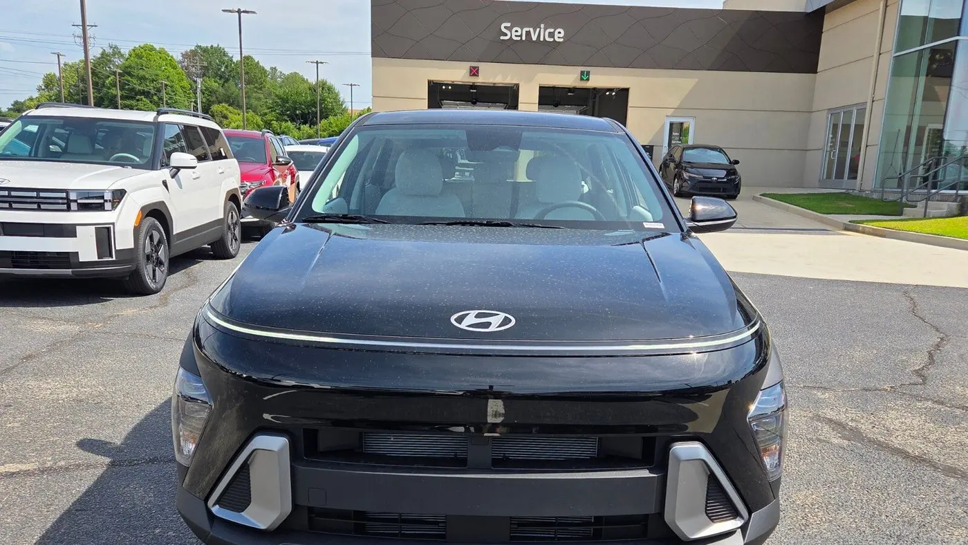 2026 Hyundai KONA SE