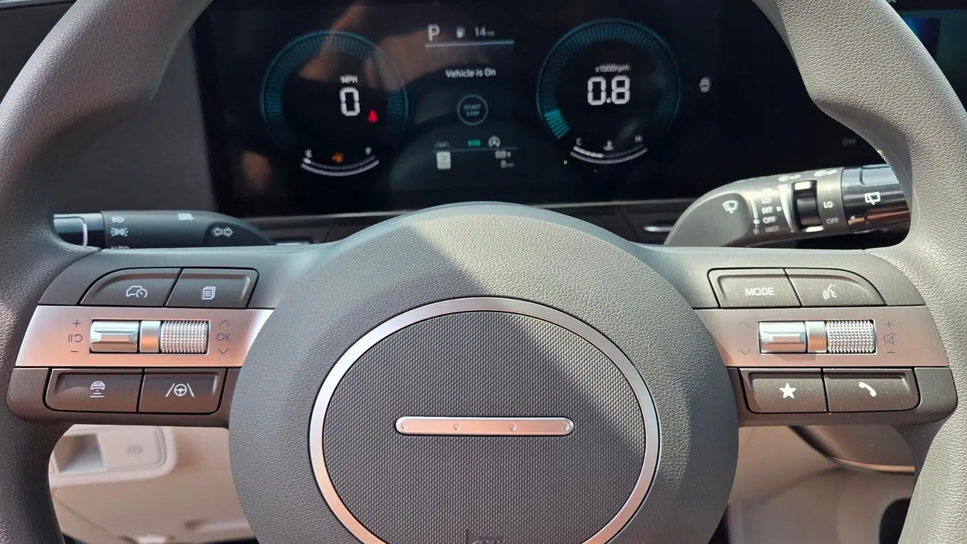 2026 Hyundai KONA SE