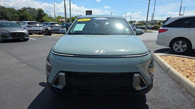 2025 Hyundai KONA SE