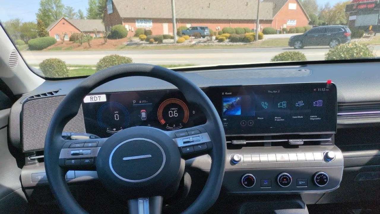 2026 Hyundai KONA SE