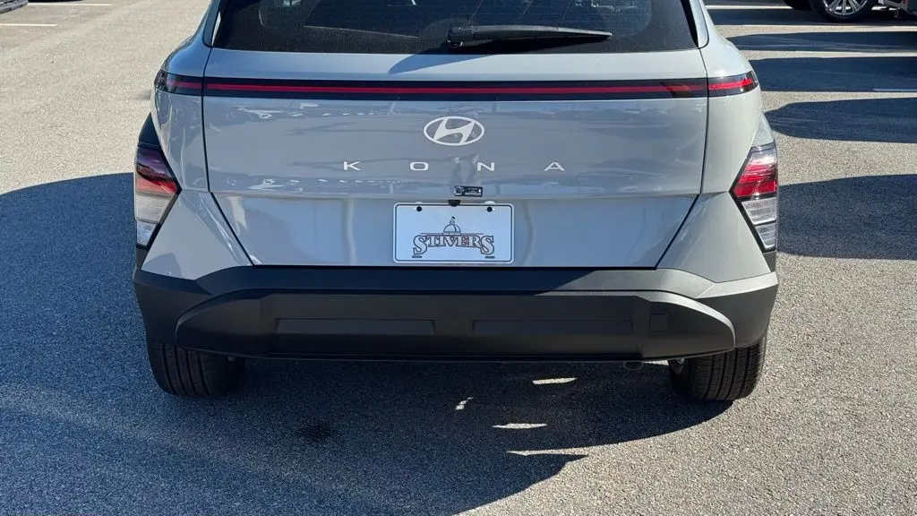 2026 Hyundai KONA SE
