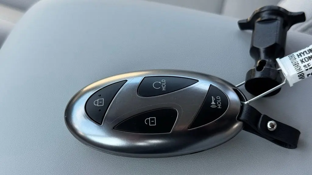 2026 Hyundai KONA SE
