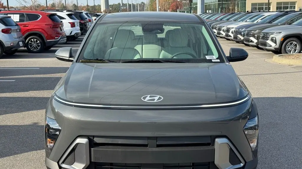 2026 Hyundai KONA SE