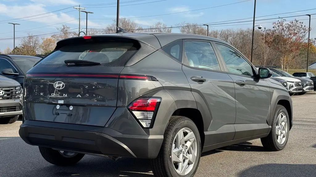 2026 Hyundai KONA SE