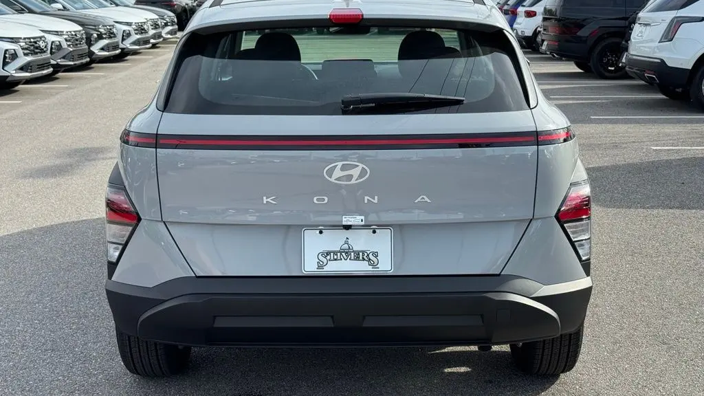 2026 Hyundai KONA SE