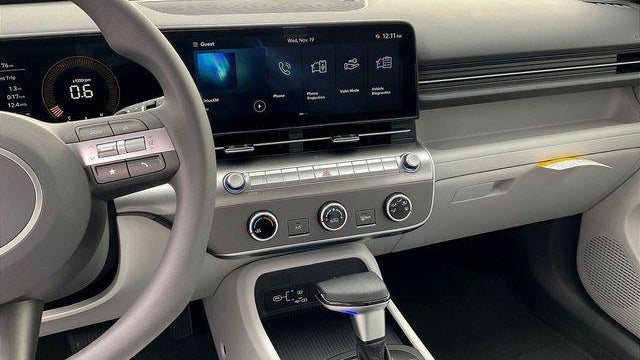 2026 Hyundai KONA SE