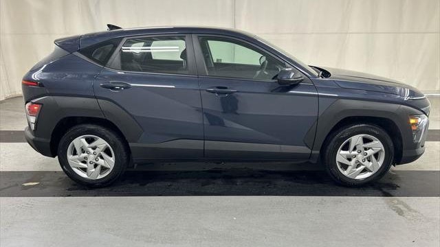 2024 Hyundai KONA SE