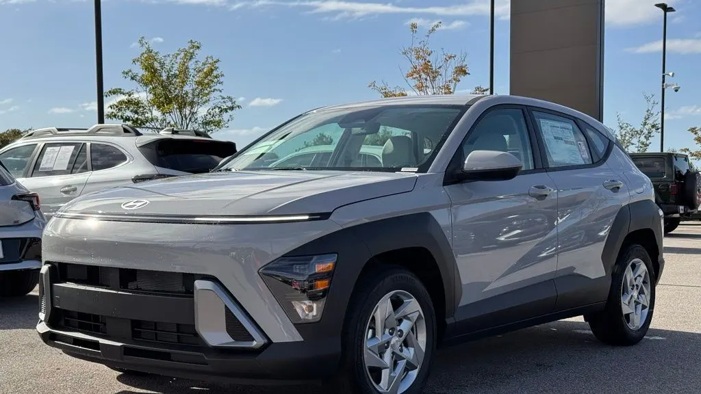 2026 Hyundai KONA SE