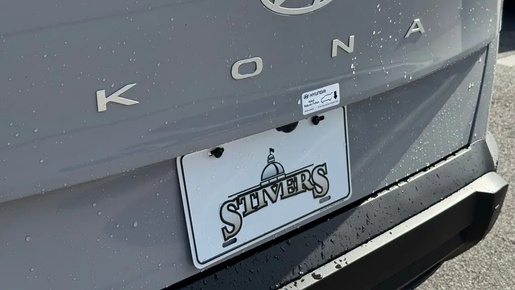2026 Hyundai KONA SE