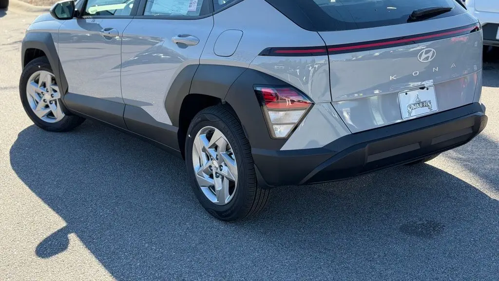 2026 Hyundai KONA SE