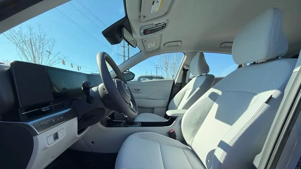 2026 Hyundai KONA SE