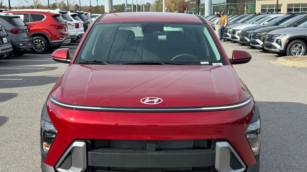 2026 Hyundai KONA SE