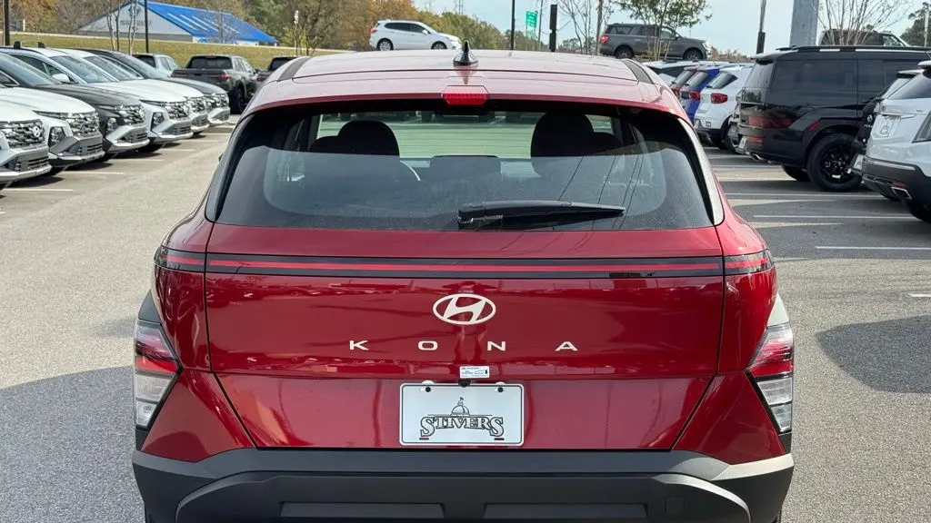 2026 Hyundai KONA SE
