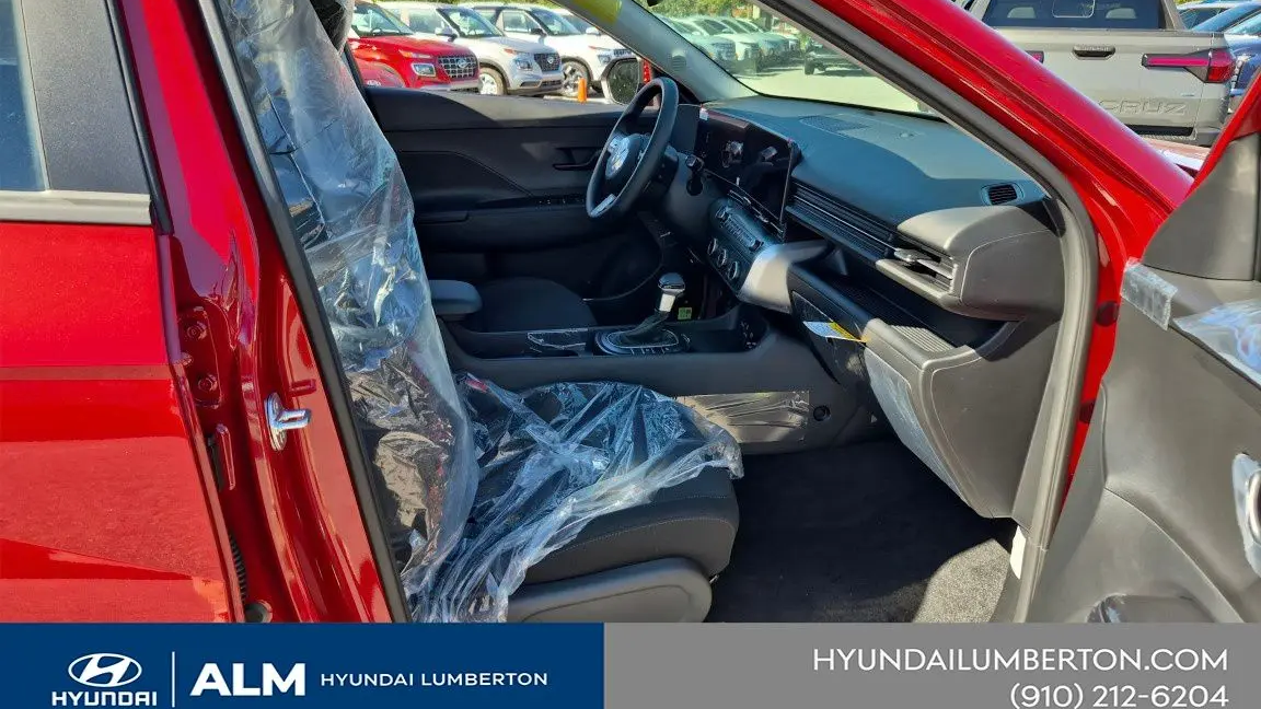 2026 Hyundai KONA SE
