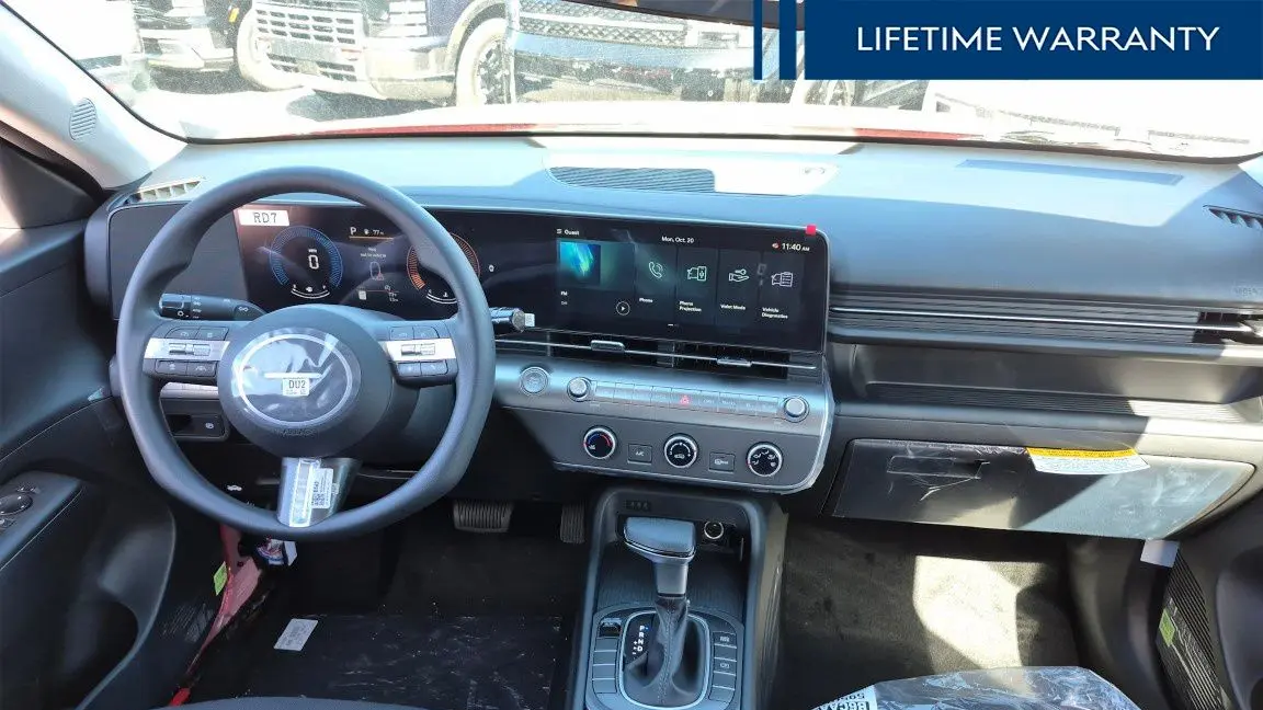 2026 Hyundai KONA SE