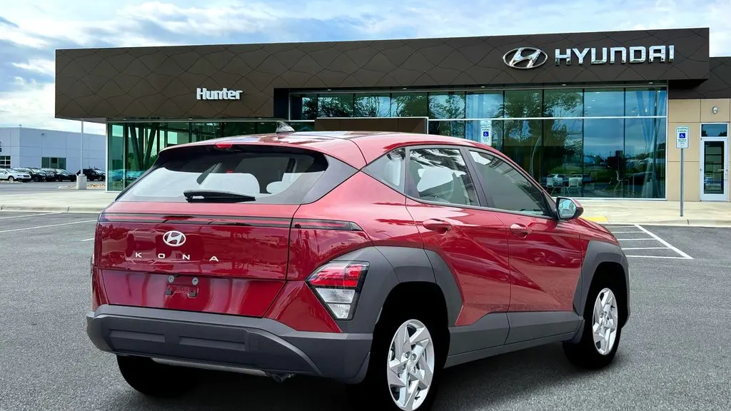 2026 Hyundai KONA SE