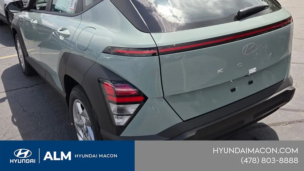 2026 Hyundai KONA SE