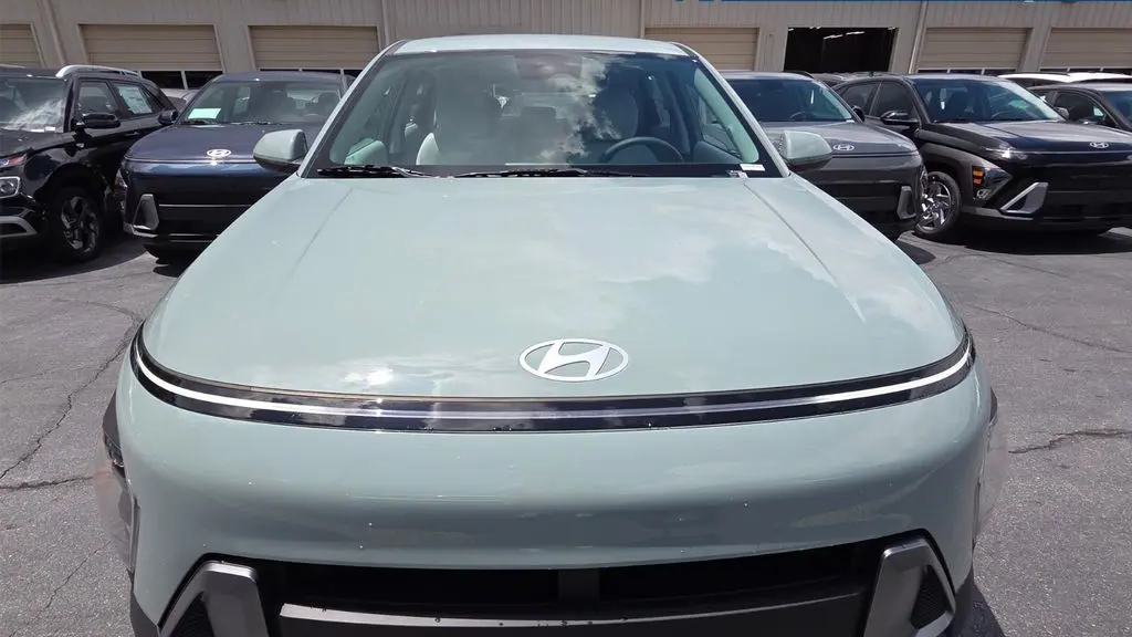 2026 Hyundai KONA SE