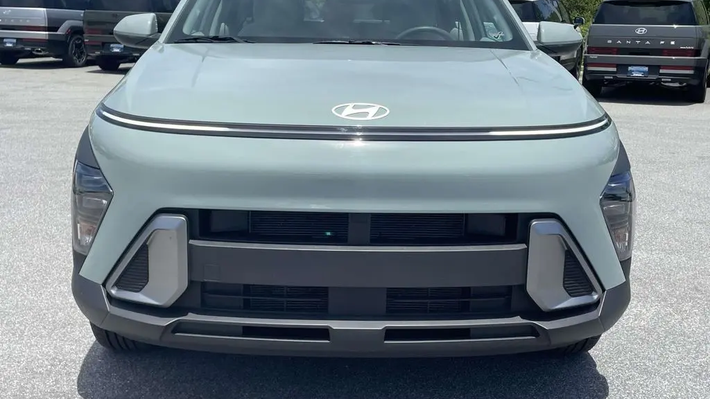 2025 Hyundai KONA SE