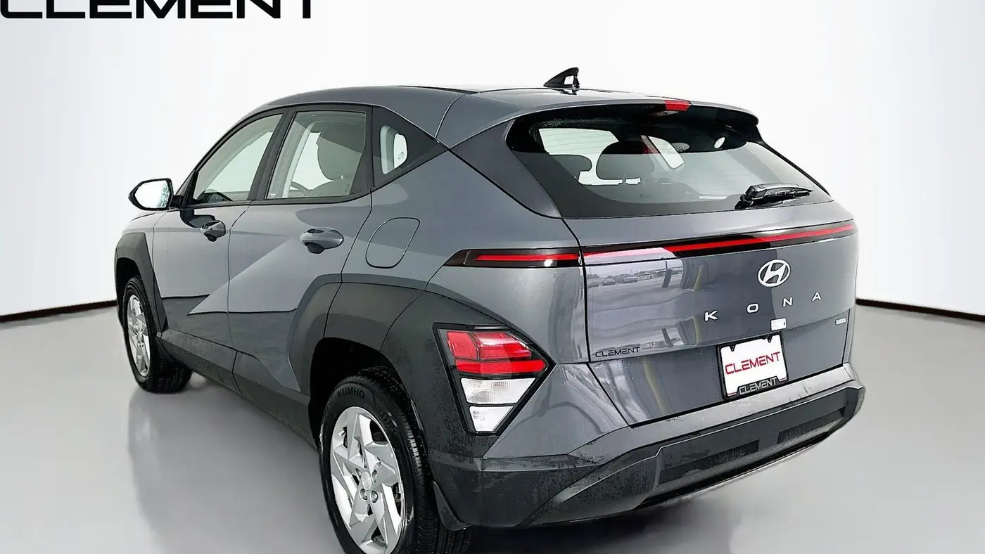 2026 Hyundai KONA SE
