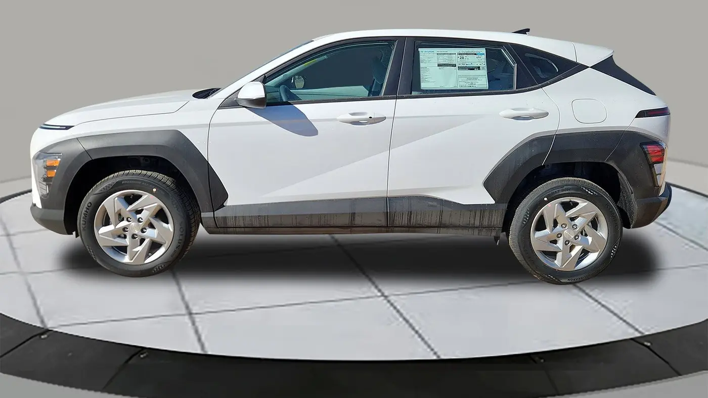 2026 Hyundai KONA SE