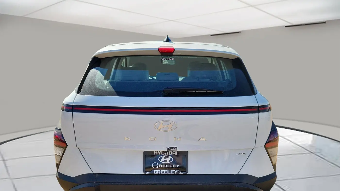 2026 Hyundai KONA SE