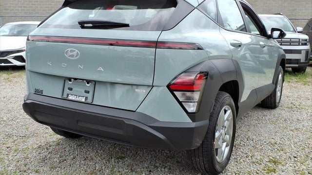 2026 Hyundai KONA SE