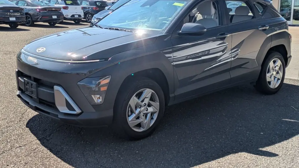 2024 Hyundai KONA SE
