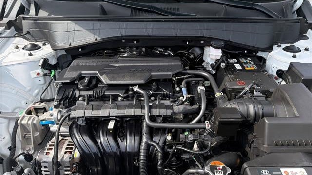 2025 Hyundai KONA SE