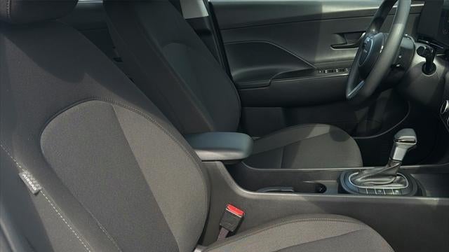 2025 Hyundai KONA SE