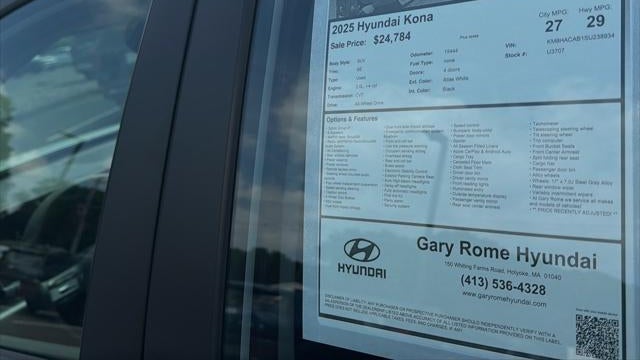 2025 Hyundai KONA SE
