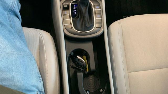 2026 Hyundai KONA SE