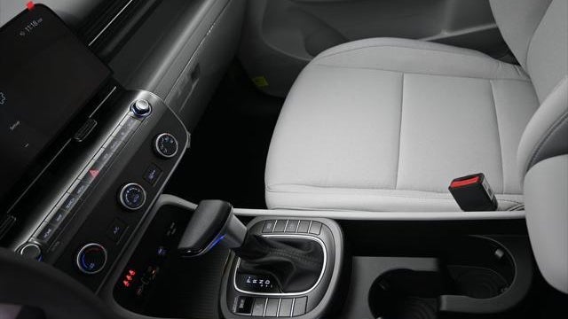 2026 Hyundai KONA SE