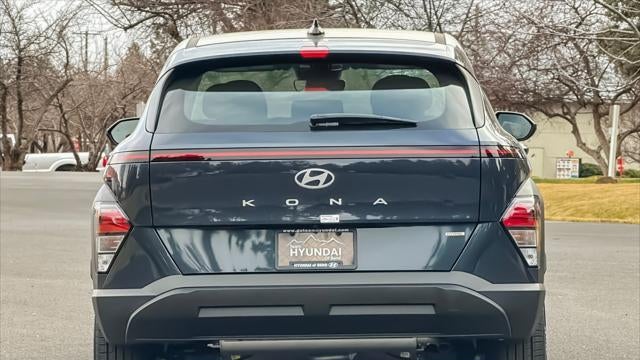 2026 Hyundai KONA SE