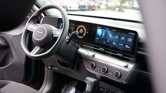 2024 Hyundai KONA SE