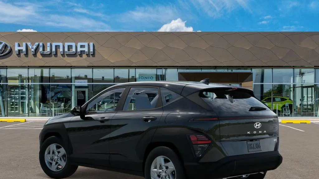 2026 Hyundai KONA SE