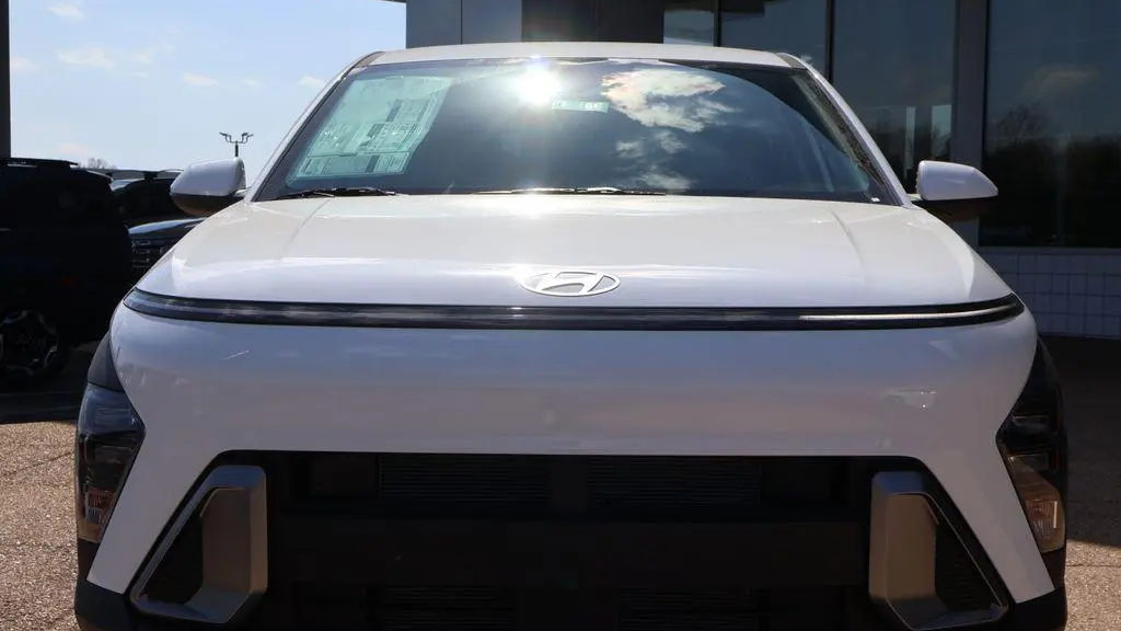 2026 Hyundai KONA SE