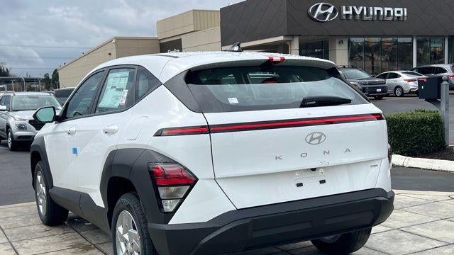 2026 Hyundai KONA SE
