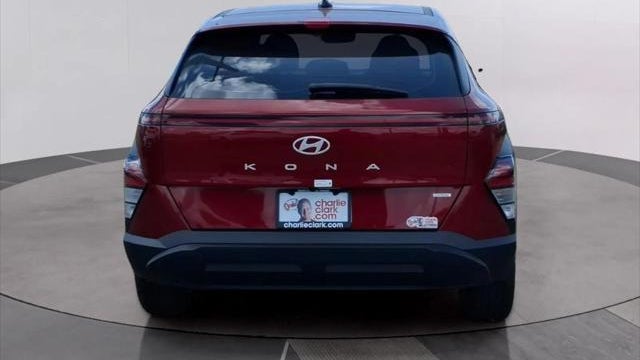 2024 Hyundai KONA SE