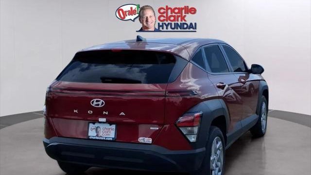 2024 Hyundai KONA SE