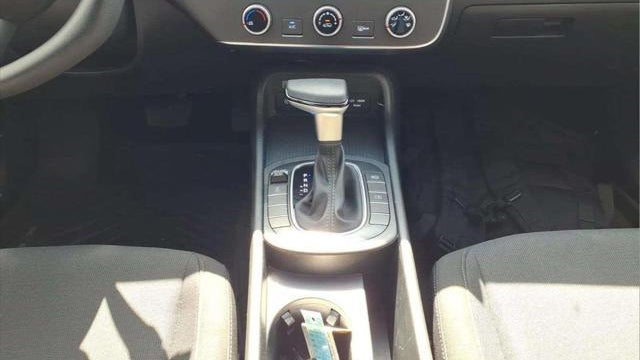 2024 Hyundai KONA SE