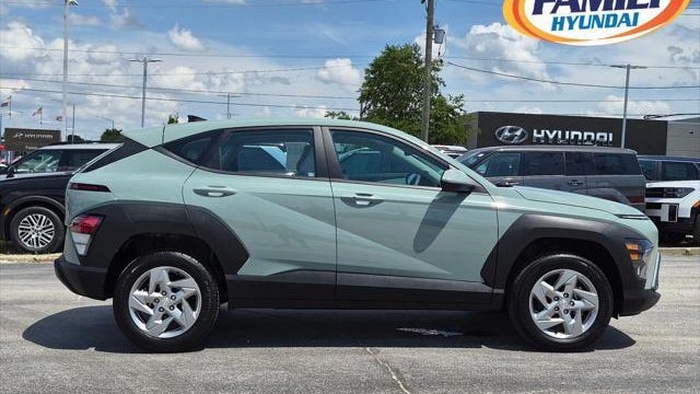 2025 Hyundai KONA SE