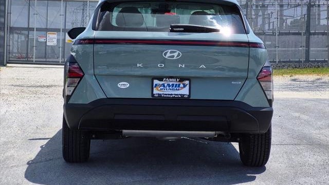 2025 Hyundai KONA SE